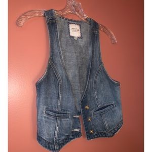 Forever 21 Girly jean vest